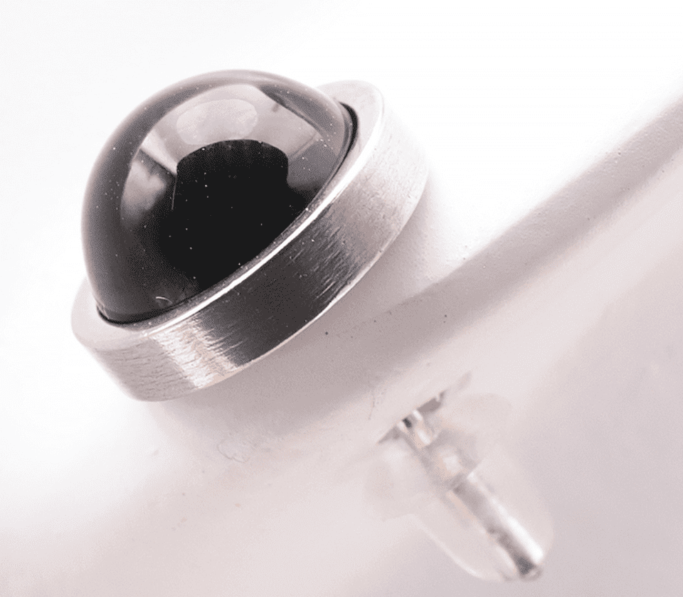 Boucle d'oreille serti 10mm