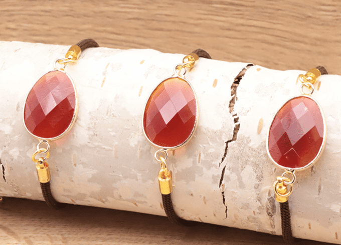 Bracelet cordon réglable pierres naturelles 