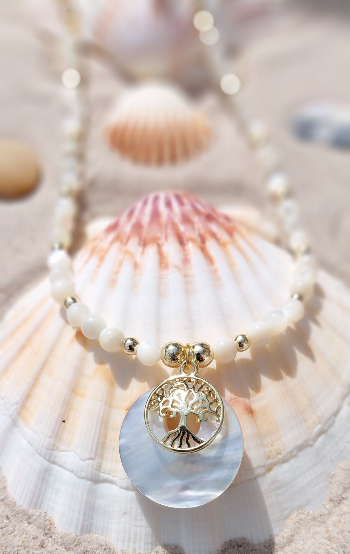 Racines de Lumière – Collier Nacre AA Arbre de Vie